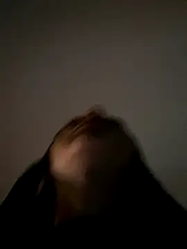 Snapshot of Little_aphrodite chatting on 10/08/25, 02:58 Little aphrodite online show from 10/08/25, 02:58