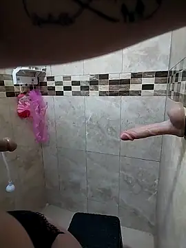 Snapshot of emily_sweet13 chatting on 11/07/25, 04:07 emily sweet13 online show from 11/07/25, 04:07