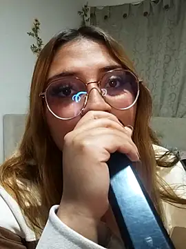 Snapshot of julieta_baron chatting on 09/23/25, 11:30 julieta baron online show from 09/23/25, 11:30