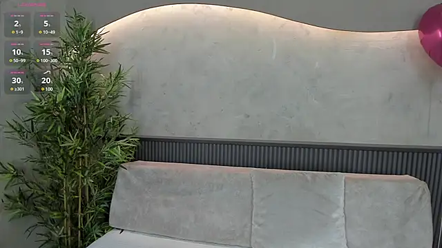 Naomi Dasilva online show from 02/15/25, 07:17