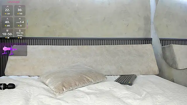 Naomi Dasilva online show from 02/19/25, 01:29