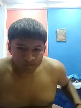 Snapshot of Tu_papi_69_ chatting on 09/21/25, 03:19 Tu papi 69 online show from 09/21/25, 03:19