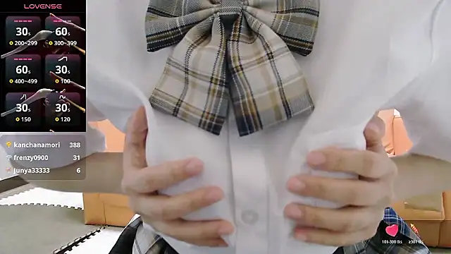 minamina1221 online show from 05/18/26, 06:47