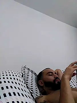 Snapshot of Juandiam chatting on 06/08/26, 03:56 Juandiam online show from 06/08/26, 03:56