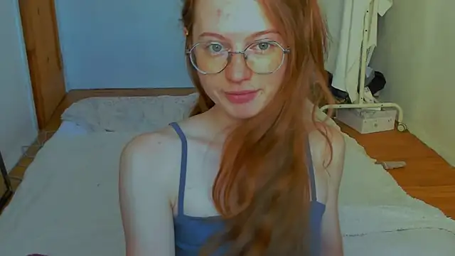 Fire Luna online show from 07/17/26, 01:29