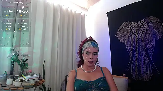 AmaRiv online show from 11/06/25, 04:30