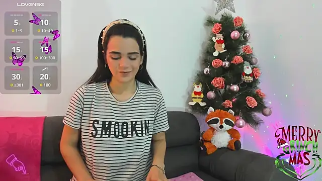 Snapshot of Chloesmithx_ chatting on 12/15/24, 04:59 Chloesmithx online show from 12/15/24, 04:59