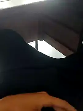 Juliano69xv online show from 11/17/25, 06:35