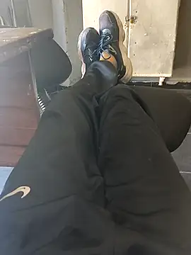 Juliano69xv online show from 11/19/25, 06:08