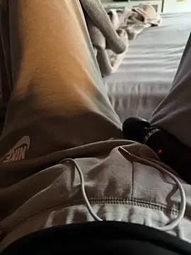 Ana-05 online show from 10/22/25, 10:04