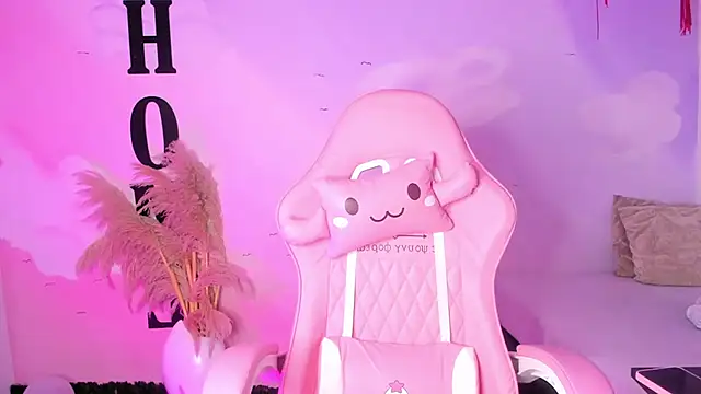 carolayrosse online show from 02/22/25, 12:38