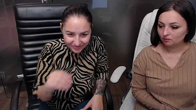 Amy--Samy online show from 12/06/24, 01:44