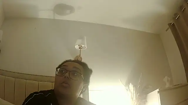 Snapshot of vanilla_chocolate23 chatting on 11/07/25, 05:13 vanilla chocolate23 online show from 11/07/25, 05:13