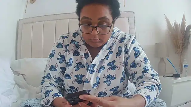 Snapshot of vanilla_chocolate23 chatting on 11/08/25, 12:38 vanilla chocolate23 online show from 11/08/25, 12:38