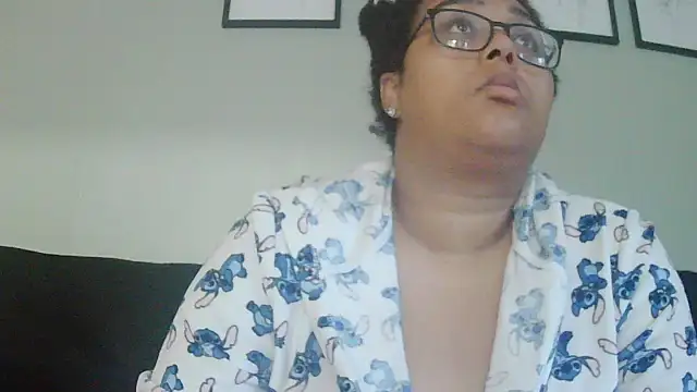 Snapshot of vanilla_chocolate23 chatting on 11/10/25, 08:46 vanilla chocolate23 online show from 11/10/25, 08:46