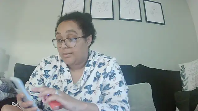 Snapshot of vanilla_chocolate23 chatting on 11/15/25, 11:29 vanilla chocolate23 online show from 11/15/25, 11:29