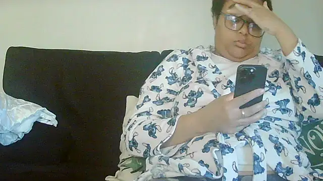 Snapshot of vanilla_chocolate23 chatting on 11/25/25, 08:47 vanilla chocolate23 online show from 11/25/25, 08:47