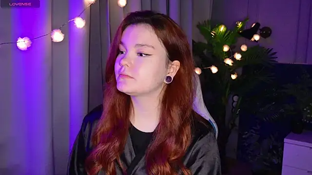 Snapshot of EnnySunrise chatting on 09/19/25, 06:52 EnnySunrise online show from 09/19/25, 06:52