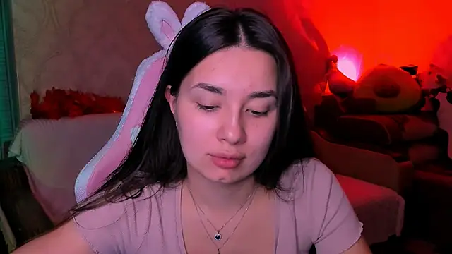 Snapshot of Swee_Alicee chatting on 11/01/25, 08:33 Swee Alicee online show from 11/01/25, 08:33