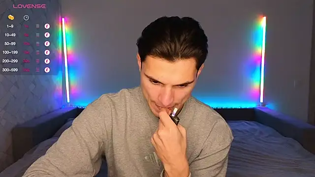 denlover1 online show from 11/21/25, 12:48