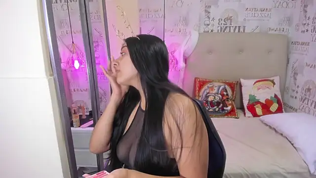 Alyssapark online show from 12/13/24, 07:21