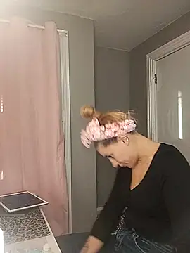 Snapshot of lexybabyxo chatting on 01/09/26, 01:14 lexybabyxo online show from 01/09/26, 01:14