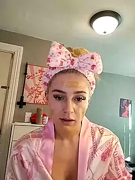 Snapshot of lexybabyxo chatting on 01/19/26, 02:10 lexybabyxo online show from 01/19/26, 02:10
