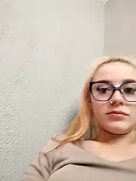Snapshot of lexybabyxo chatting on 02/02/26, 01:54 lexybabyxo online show from 02/02/26, 01:54