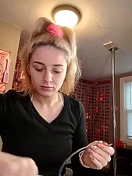 Snapshot of lexybabyxo chatting on 02/10/26, 12:31 lexybabyxo online show from 02/10/26, 12:31
