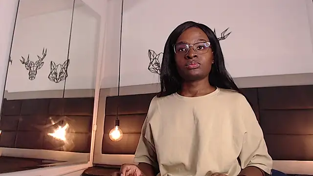 candy lovee69 online show from 06/22/26, 04:37
