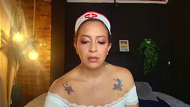 sahra taylor  online show from 06/03/26, 02:55