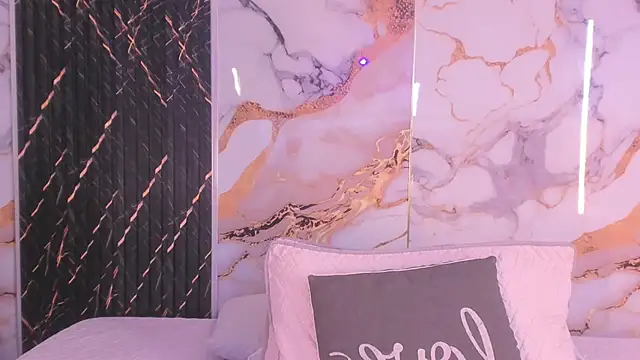 Alyson-a online show from 06/03/26, 12:08