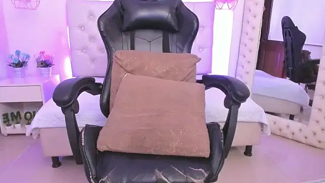 Zoeth Ruiz online show from 01/08/25, 03:28