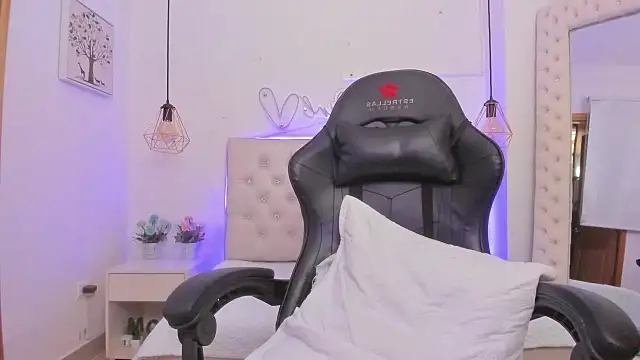 Zoeth Ruiz online show from 01/30/25, 04:02