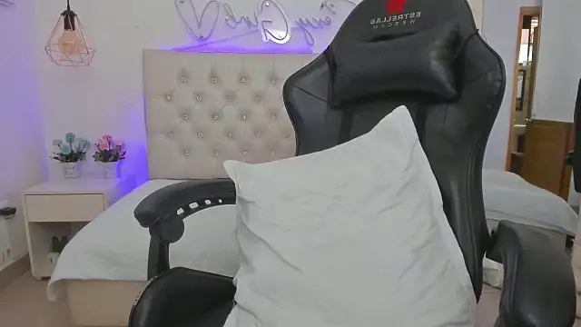 Zoeth Ruiz online show from 01/31/25, 03:22