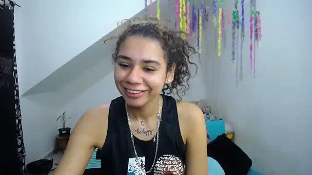 Snapshot of diamonmeli chatting on 01/27/25, 04:43 diamonmeli online show from 01/27/25, 04:43