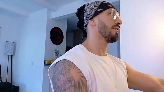 tony muscle online show from 10/25/25, 09:42