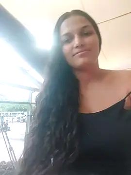 Snapshot of girl_milk1 chatting on 02/04/25, 10:34 girl milk1 online show from 02/04/25, 10:34