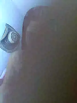 Snapshot of girl_milk1 chatting on 03/19/25, 08:22 girl milk1 online show from 03/19/25, 08:22