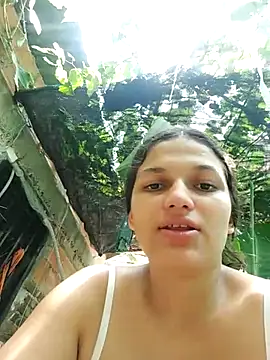 Snapshot of girl_milk1 chatting on 03/21/25, 04:07 girl milk1 online show from 03/21/25, 04:07