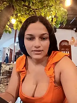 girl milk1 online show from 11/18/25, 11:26