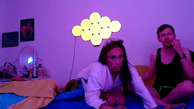 Snapshot of jonny-bisexual chatting on 11/01/25, 07:49 jonny-bisexual online show from 11/01/25, 07:49