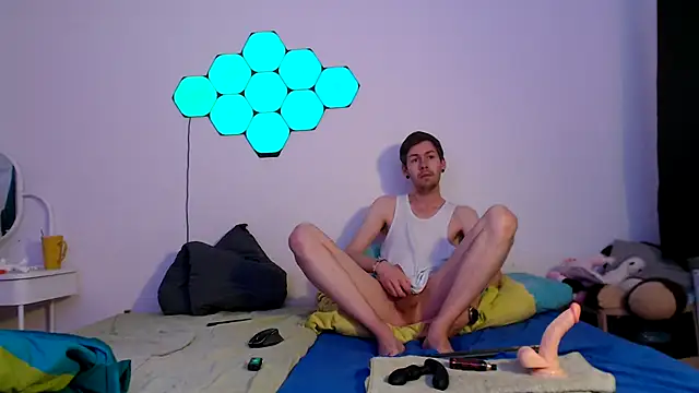 Snapshot of jonny-bisexual chatting on 01/06/26, 08:45 jonny-bisexual online show from 01/06/26, 08:45