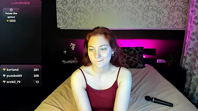 Miss you kiss online show from 01/03/25, 01:14