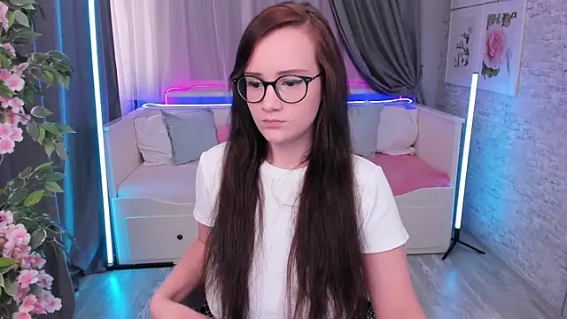 Snapshot of StellaGloww chatting on 09/15/25, 03:12 StellaGloww online show from 09/15/25, 03:12