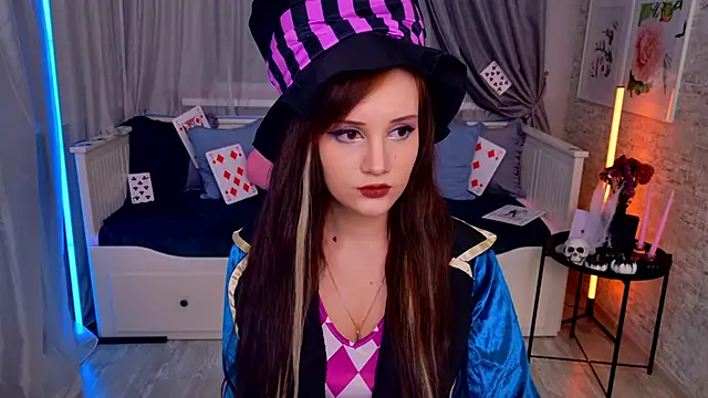 Snapshot of StellaGloww chatting on 10/31/25, 04:19 StellaGloww online show from 10/31/25, 04:19