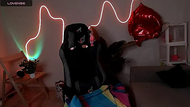 M Sensual online show from 06/12/26, 12:59