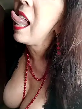 GypsyEsmeralda online show from 01/05/25, 06:24