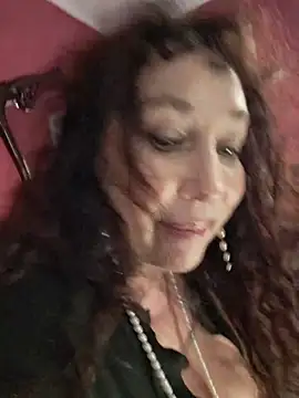 GypsyEsmeralda online show from 05/12/26, 05:54