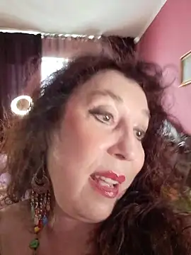 GypsyEsmeralda online show from 05/20/26, 06:08